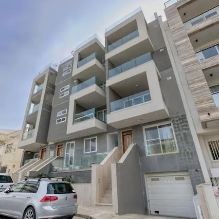Luxurious, Spacious In Swieqi *