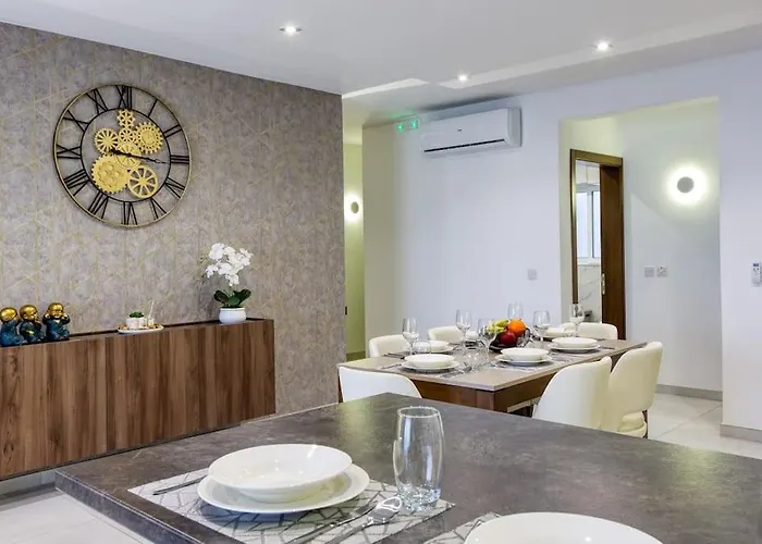Luxurious, Spacious In Swieqi 아파트