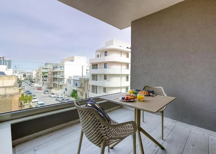 Luxurious, Spacious In Swieqi * Is-Swieqi