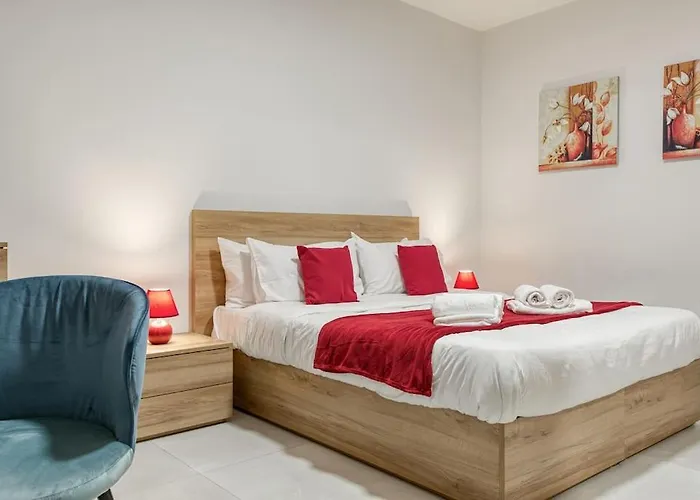 Luxurious, Spacious In Swieqi 아파트 *