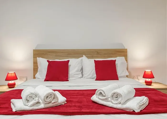 아파트 Luxurious, Spacious In Swieqi Is-Swieqi