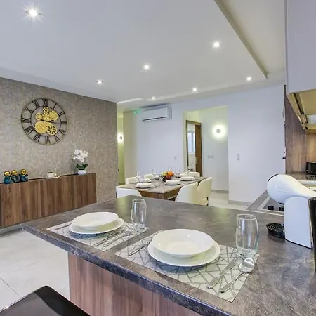Appartamento Luxurious, Spacious In Swieqi Is-Swieqi