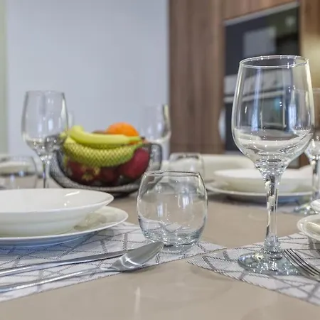 Luxurious, Spacious In Swieqi Lägenhet *