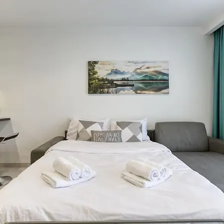 Appartamento Luxurious, Spacious In Swieqi Is-Swieqi