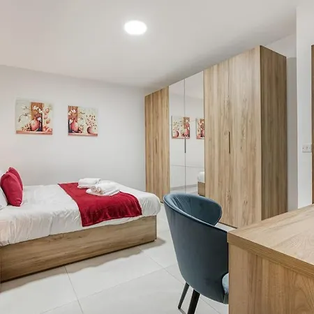 Luxurious, Spacious In Swieqi Appartamento Is-Swieqi
