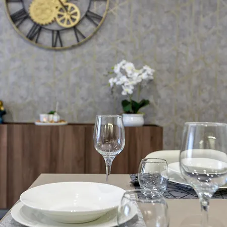 Luxurious, Spacious In Swieqi Apartment