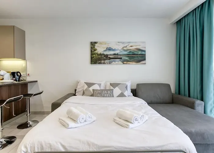 Appartamento Luxurious, Spacious In Swieqi Is-Swieqi