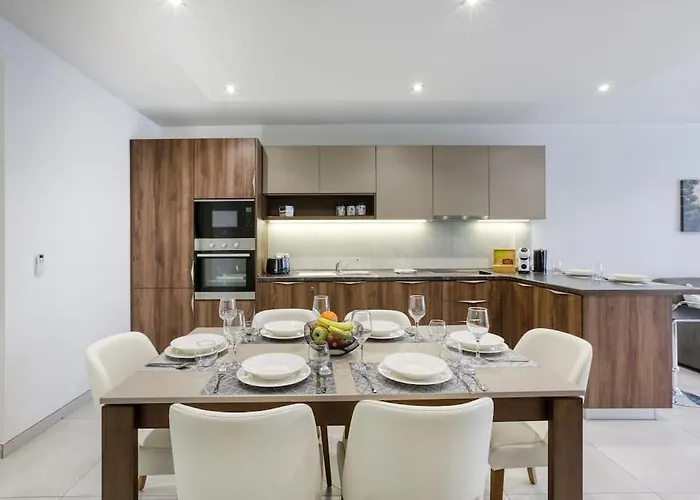 Appartamento Luxurious, Spacious In Swieqi