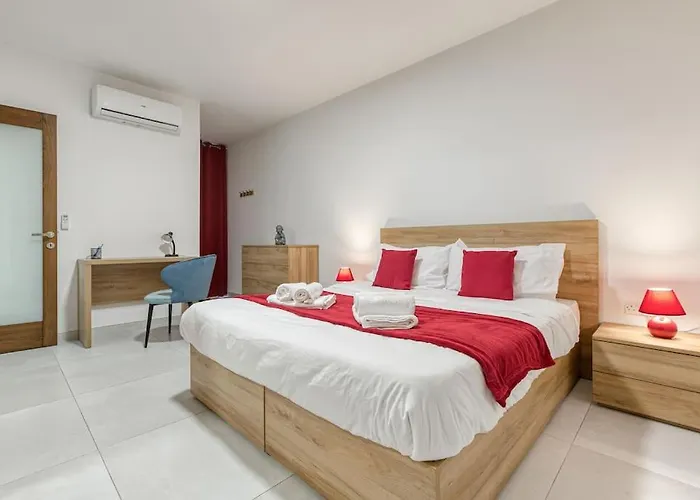 Appartamento Luxurious, Spacious In Swieqi *