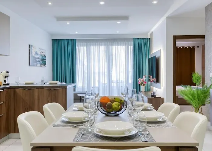 Appartamento Luxurious, Spacious In Swieqi *