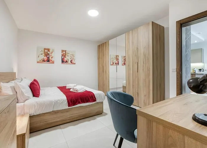 Luxurious, Spacious In Swieqi Appartamento Is-Swieqi